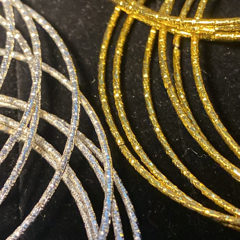 Findings: Faceted Memory Wire - (10 loops)